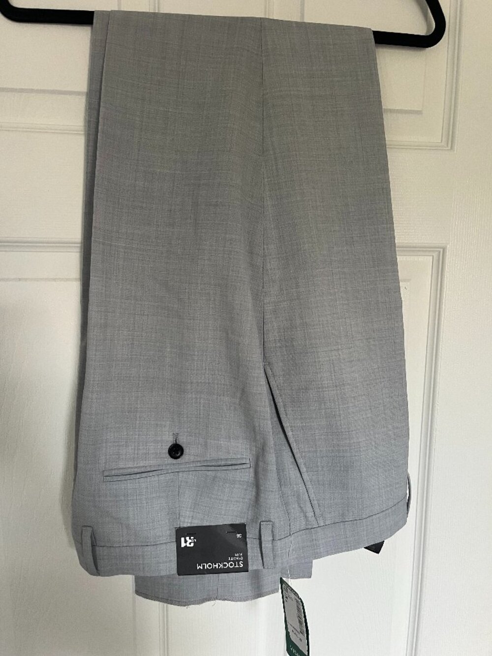 Men's light grey dress pants.  Size: 36.  Brand: Le 31 Par Simon's.  Retail:$195